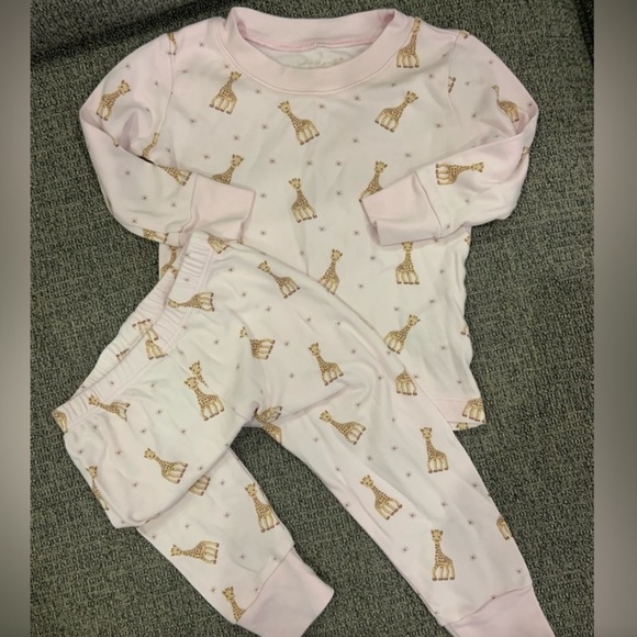 Kissy Kissy Pajamas Kissy Kissy Pink Giraffe Two Piece Pajama Set